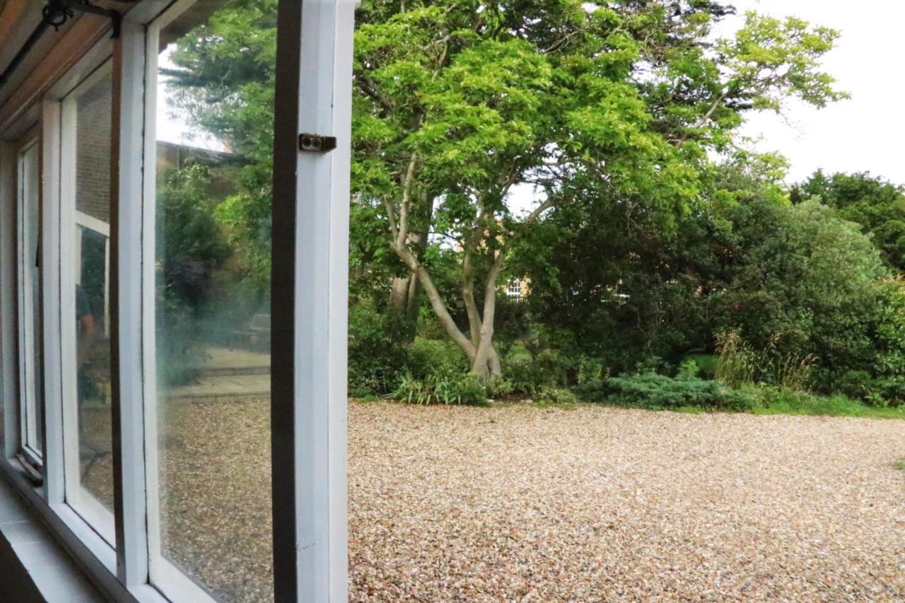Lee Valley Lodge Cheshunt Exterior foto